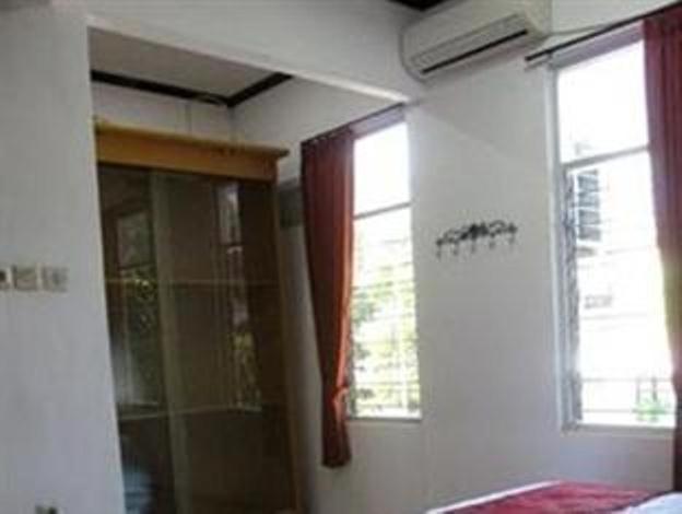 Providence Homestay Surabaya Exterior photo
