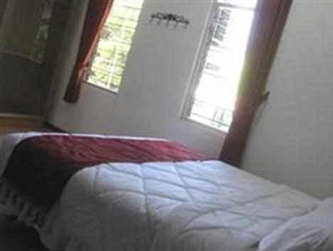 Providence Homestay Surabaya Room photo
